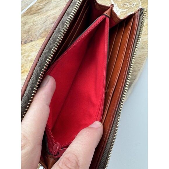 Dooney & Bourke Croc Embossed Leather Zip Wallet Beige Gray PythoN Zip Clutch - Picture 8 of 11